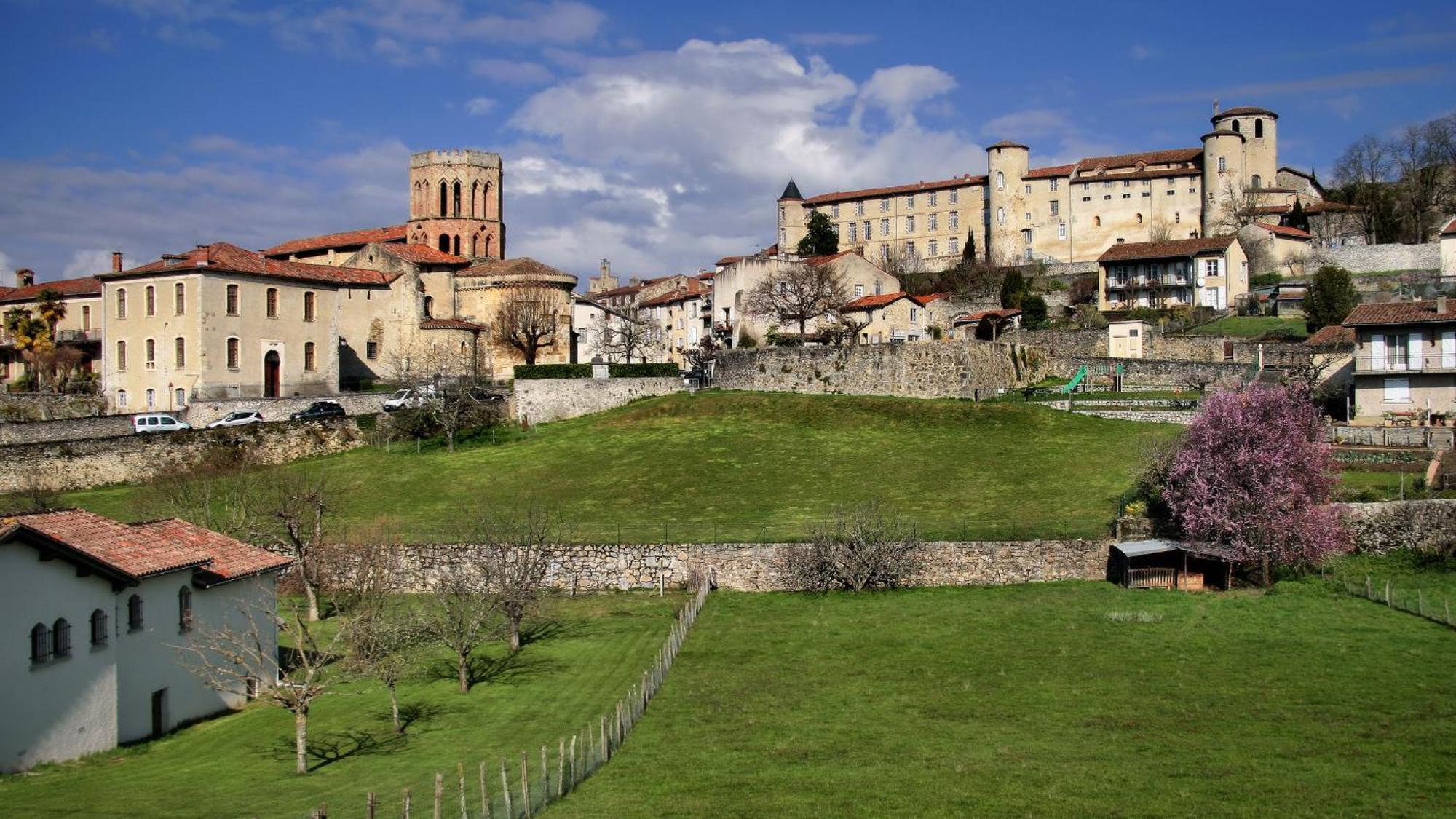 الشقق الفندقية Saint-Lizierفي  Terres De France - Domaine Du Palais المظهر الخارجي الصورة